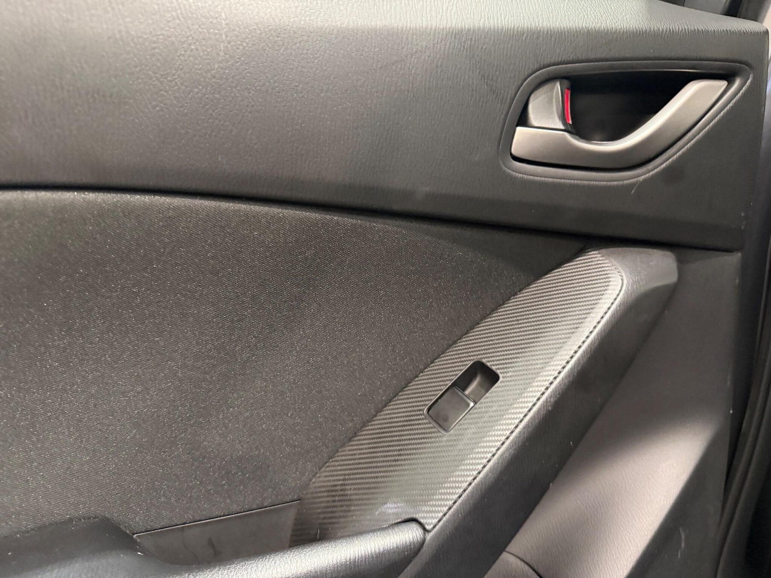 Used Mazda Mazda3 2016 for sale - 76457821: Photo 40