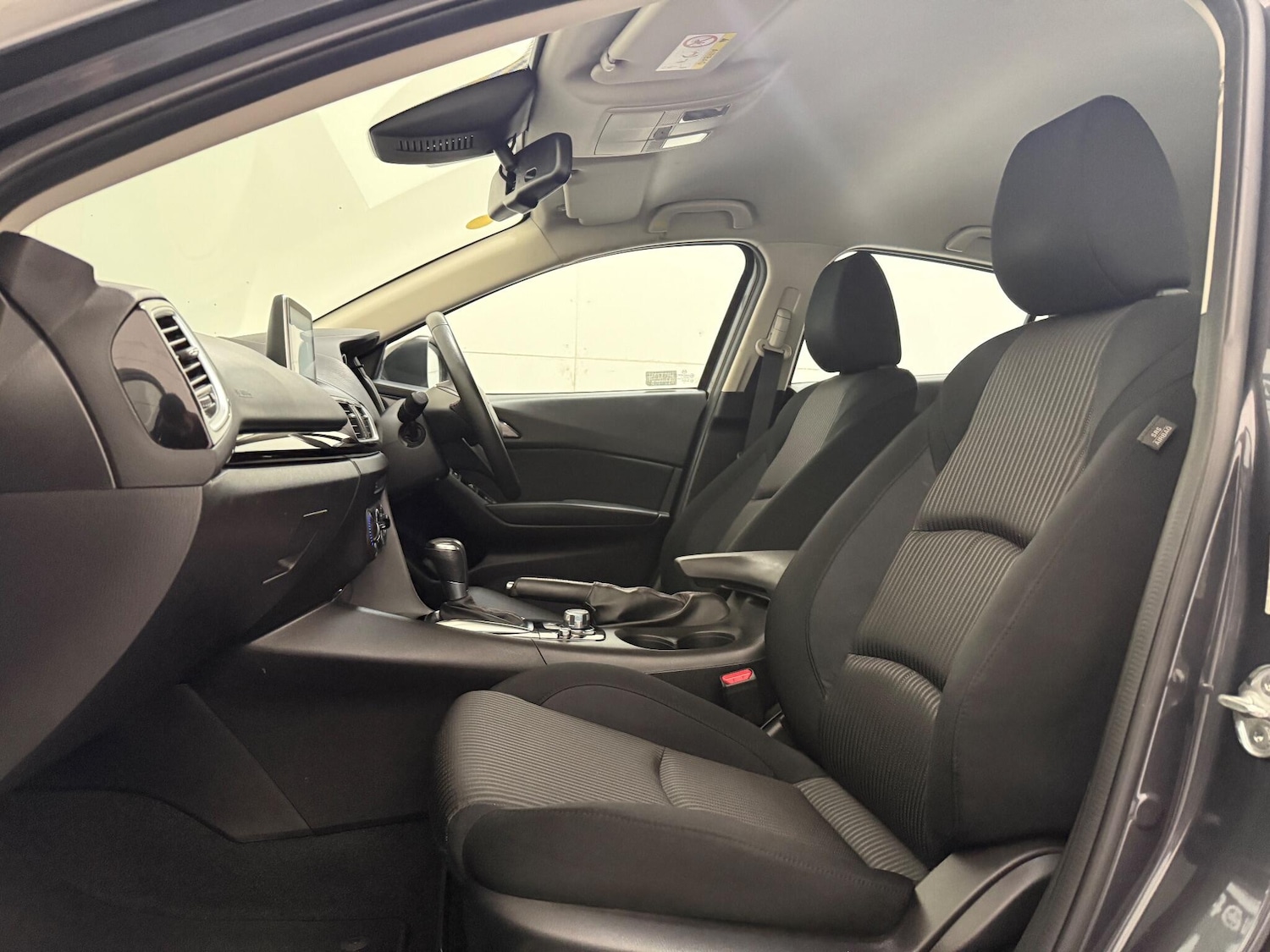 Used Mazda Mazda3 2016 for sale - 76457821: Photo 44