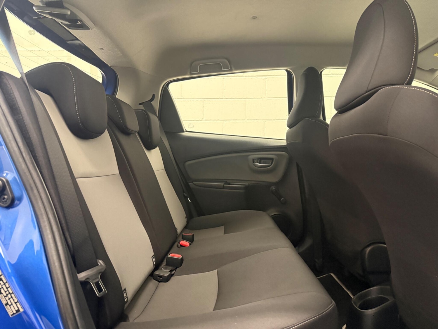 Used Toyota Yaris 2017 for sale - 76657937: Photo 19