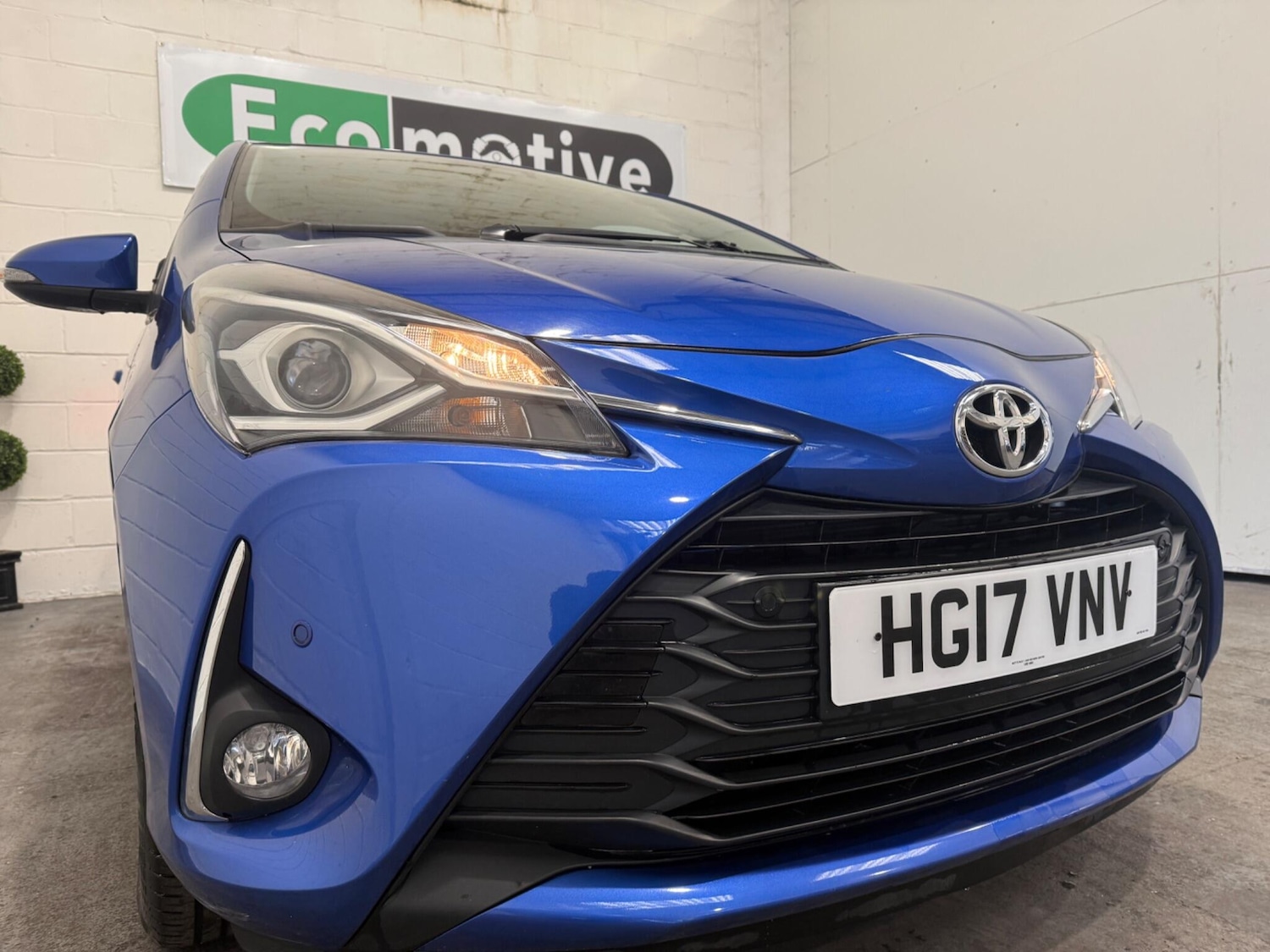 Used Toyota Yaris 2017 for sale - 76657937: Photo 38