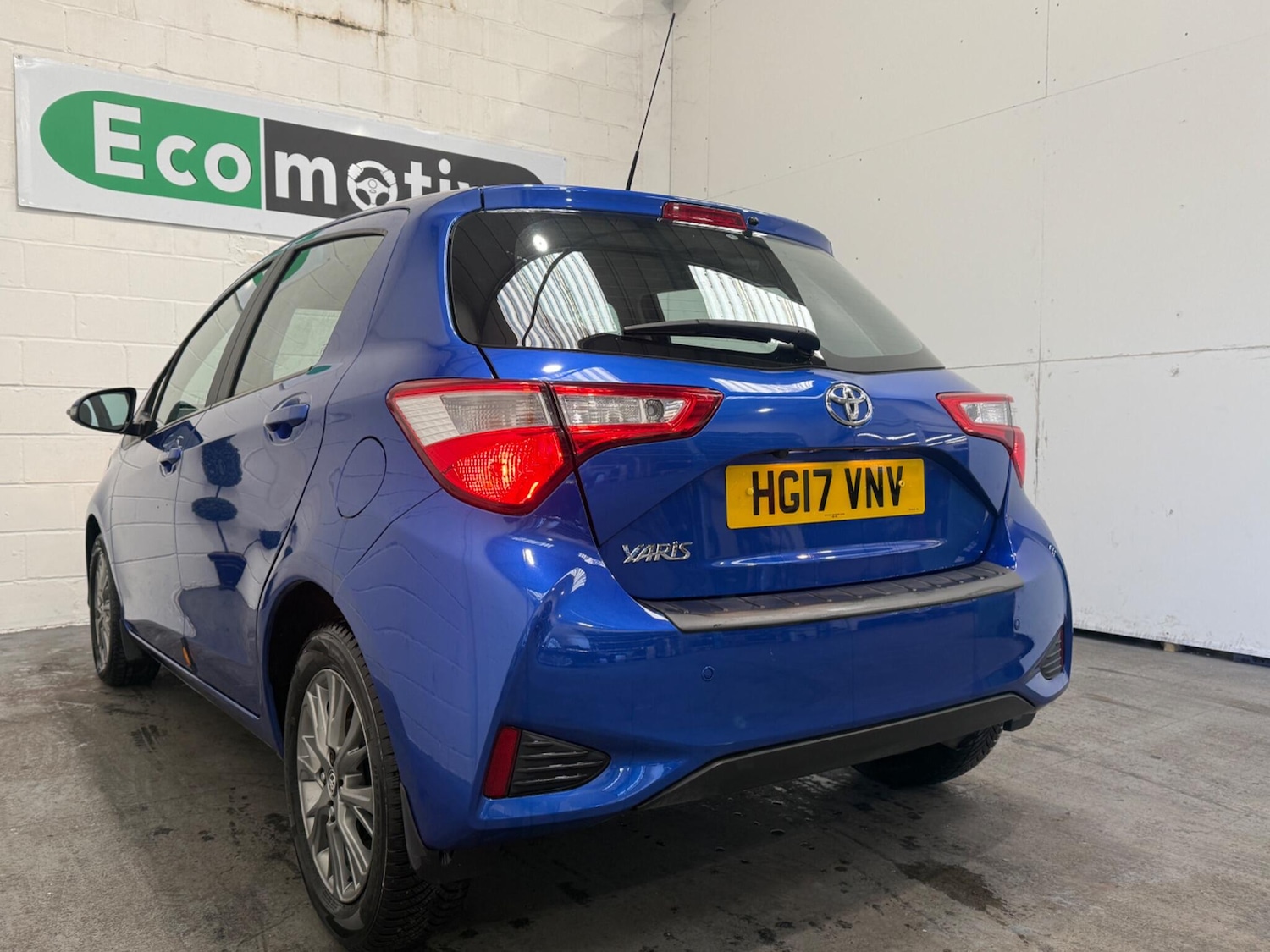 Used Toyota Yaris 2017 for sale - 76657937: Photo 4