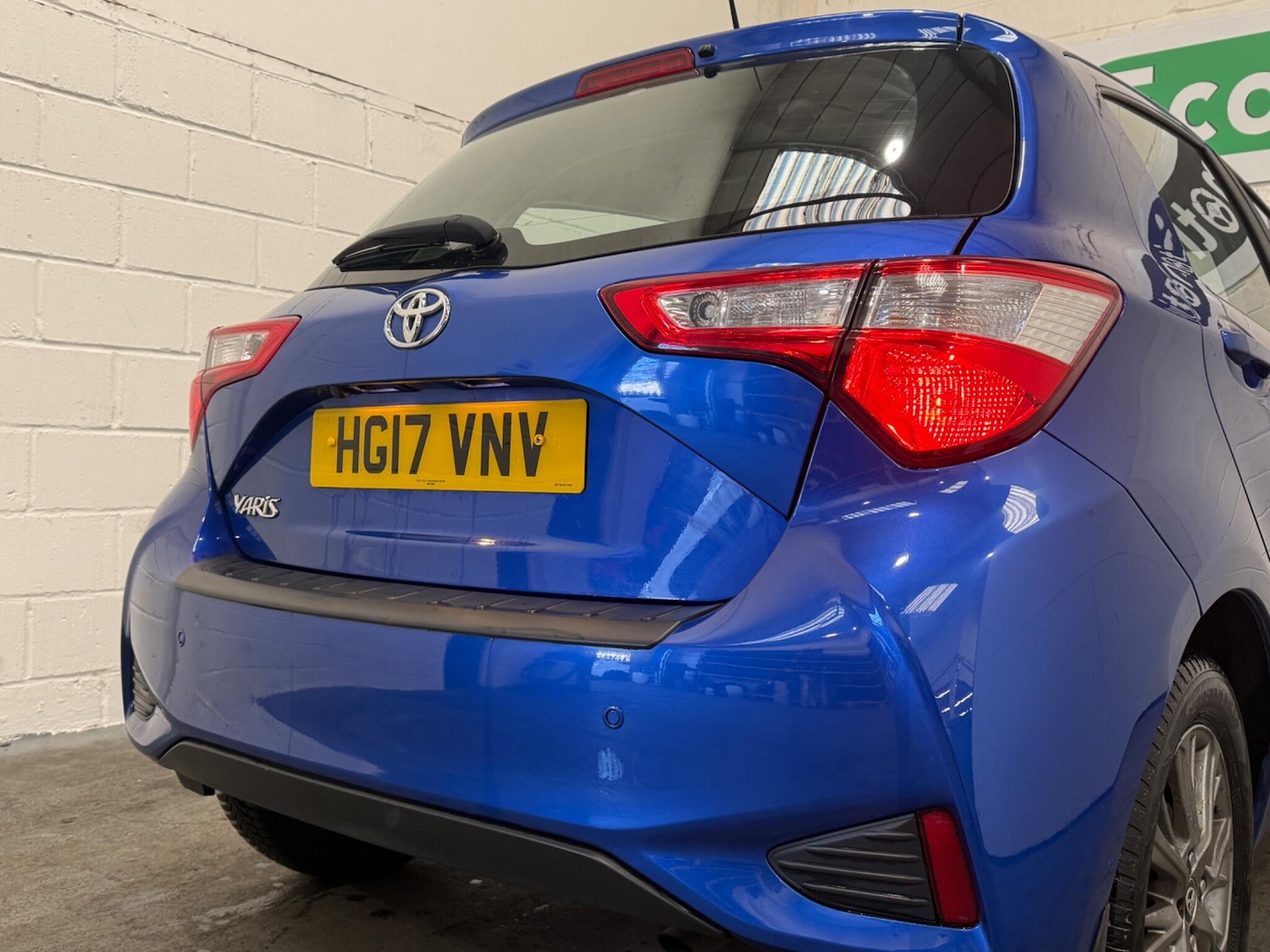 Used Toyota Yaris 2017 for sale - 76657937: Photo 44