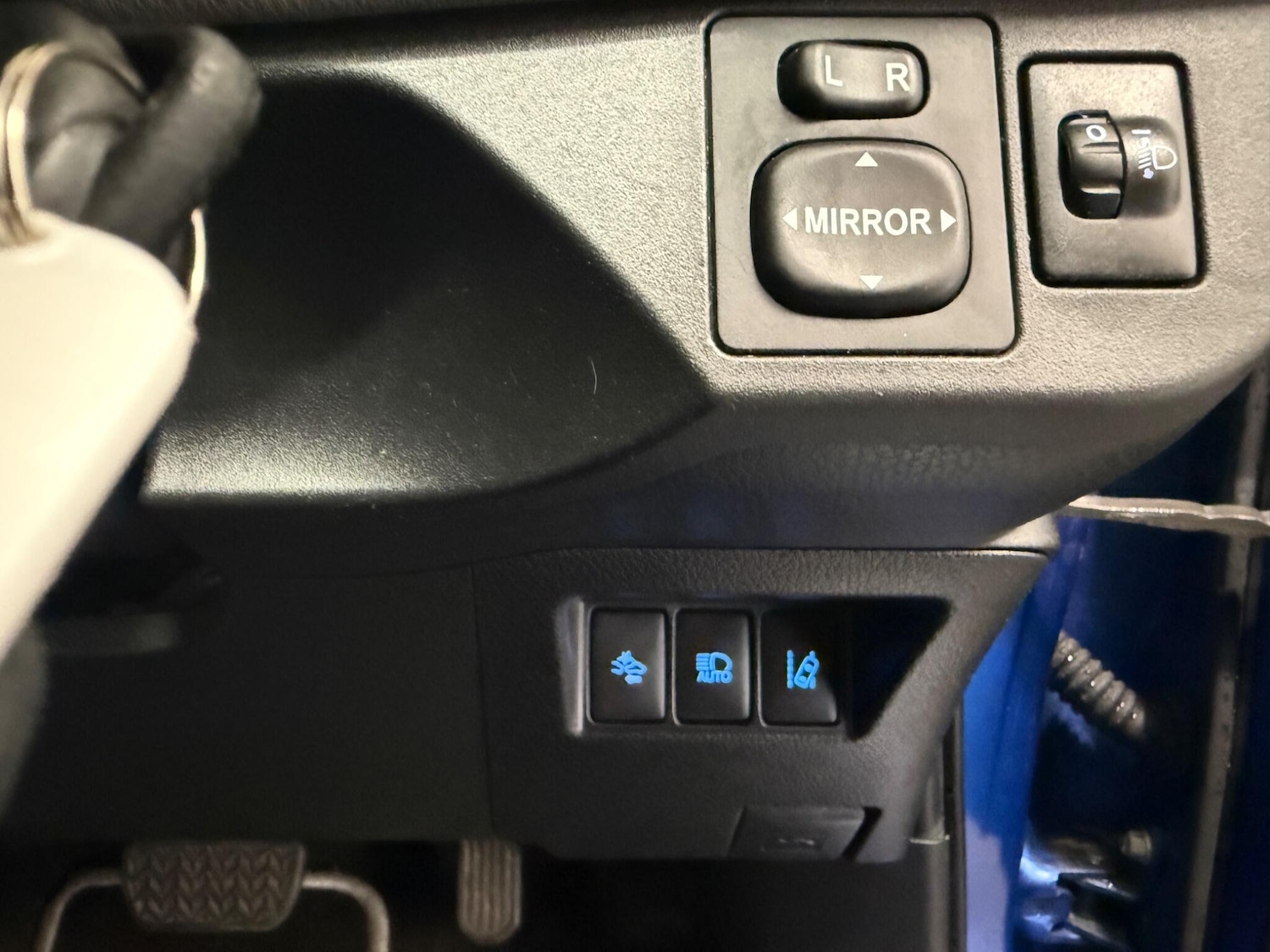 Used Toyota Yaris 2017 for sale - 76657937: Photo 46