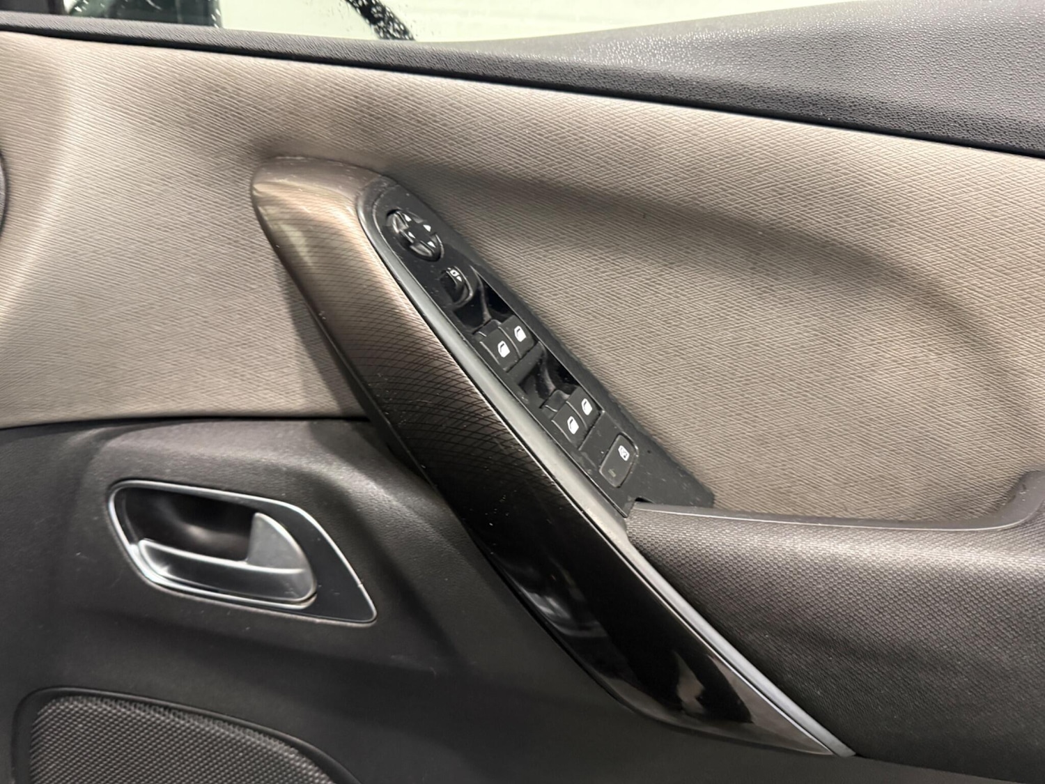 Used Citroen C4 Grand Picasso 2015 for sale - 77015945: Photo 29