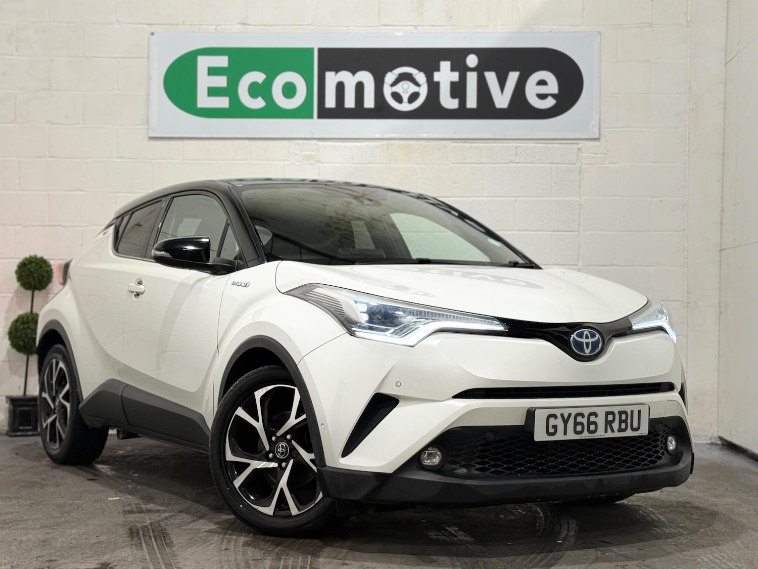 Used Toyota C-HR 2016 for sale - 76759404: Photo 1