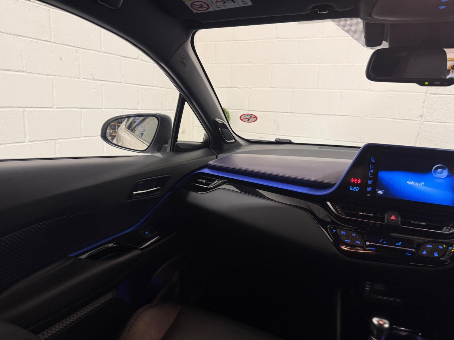 Used Toyota C-HR 2016 for sale - 76759404: Photo 12