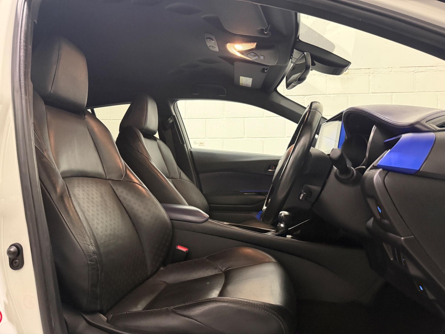 Used Toyota C-HR 2016 for sale - 76759404: Photo 15