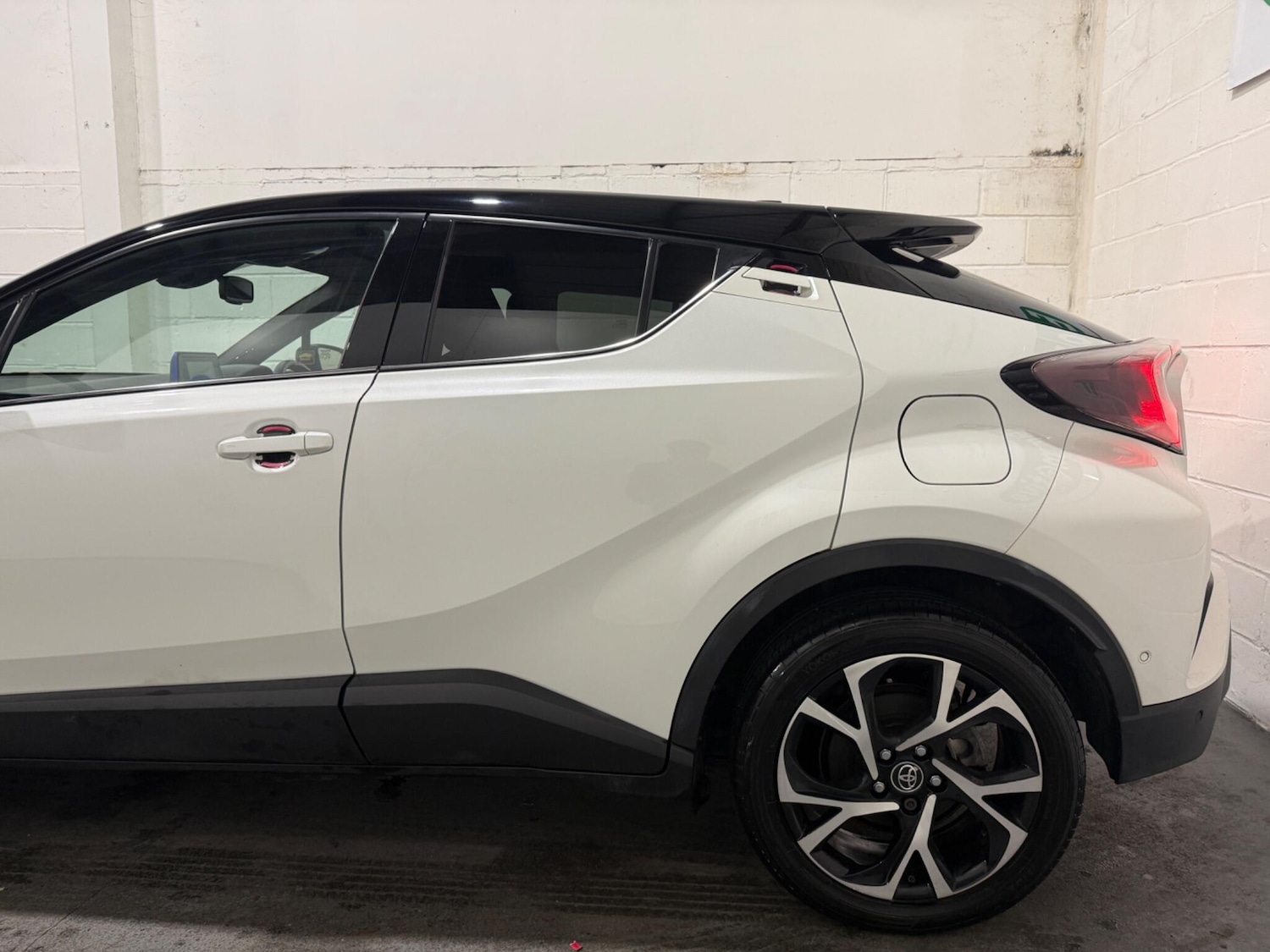 Used Toyota C-HR 2016 for sale - 76759404: Photo 37
