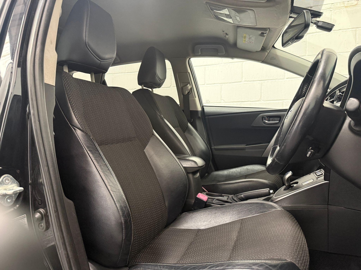 Used Toyota Auris 2013 for sale - 75532346: Photo 24