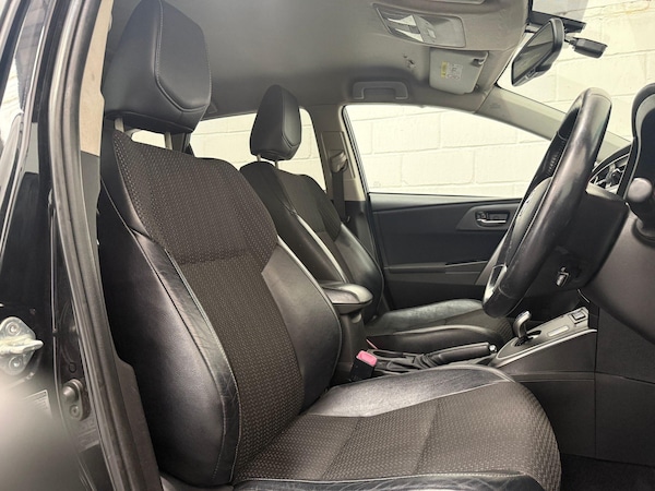 Used Toyota Auris 2013 for sale - 75532346: Photo 24