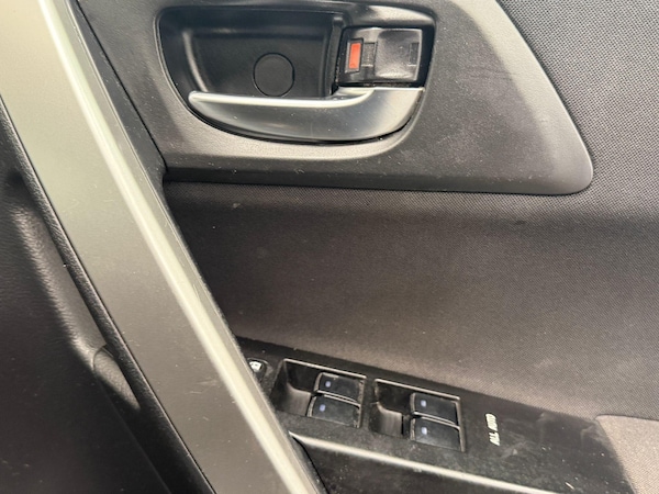 Used Toyota Auris 2013 for sale - 75532346: Photo 31