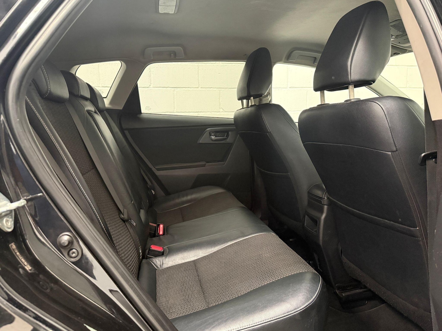 Used Toyota Auris 2013 for sale - 75532346: Photo 33