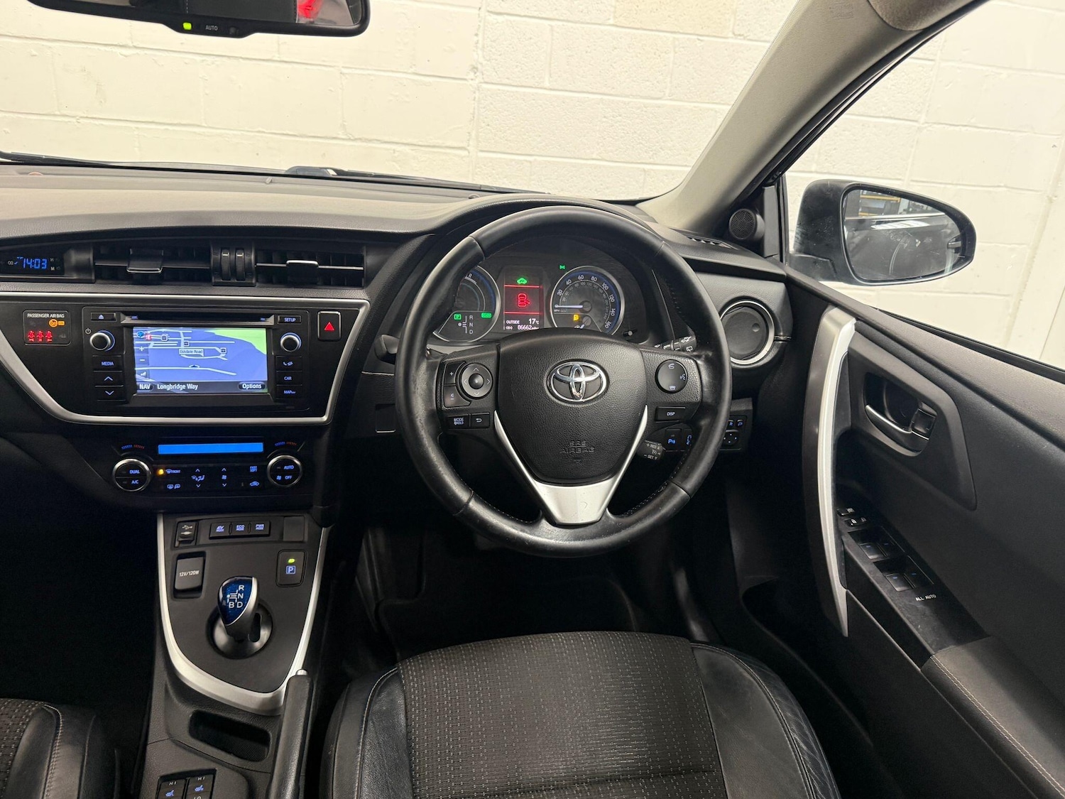 Used Toyota Auris 2013 for sale - 75532346: Photo 36