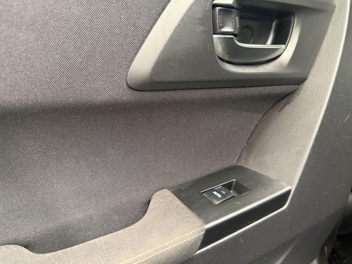 Used Toyota Auris 2013 for sale - 75532346: Photo 43