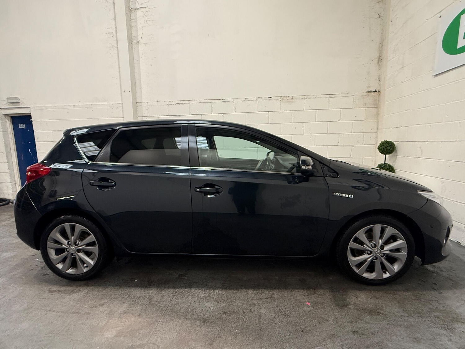 Used Toyota Auris 2013 for sale - 76802490: Photo 12