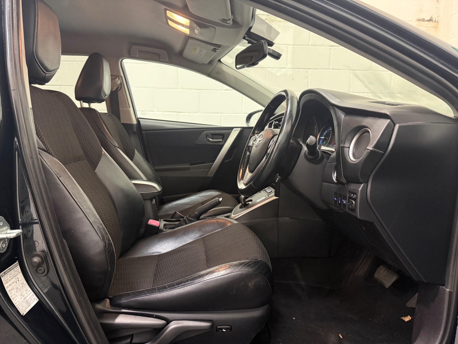 Used Toyota Auris 2013 for sale - 76802490: Photo 19