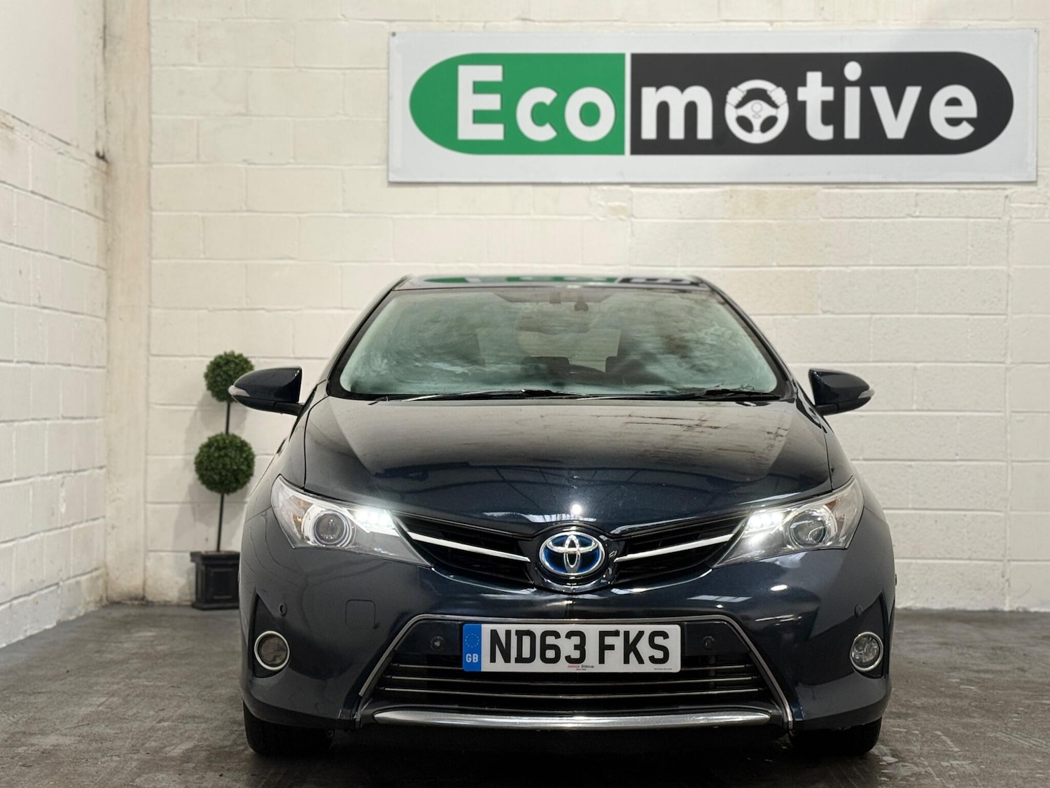 Used Toyota Auris 2013 for sale - 76802490: Photo 2