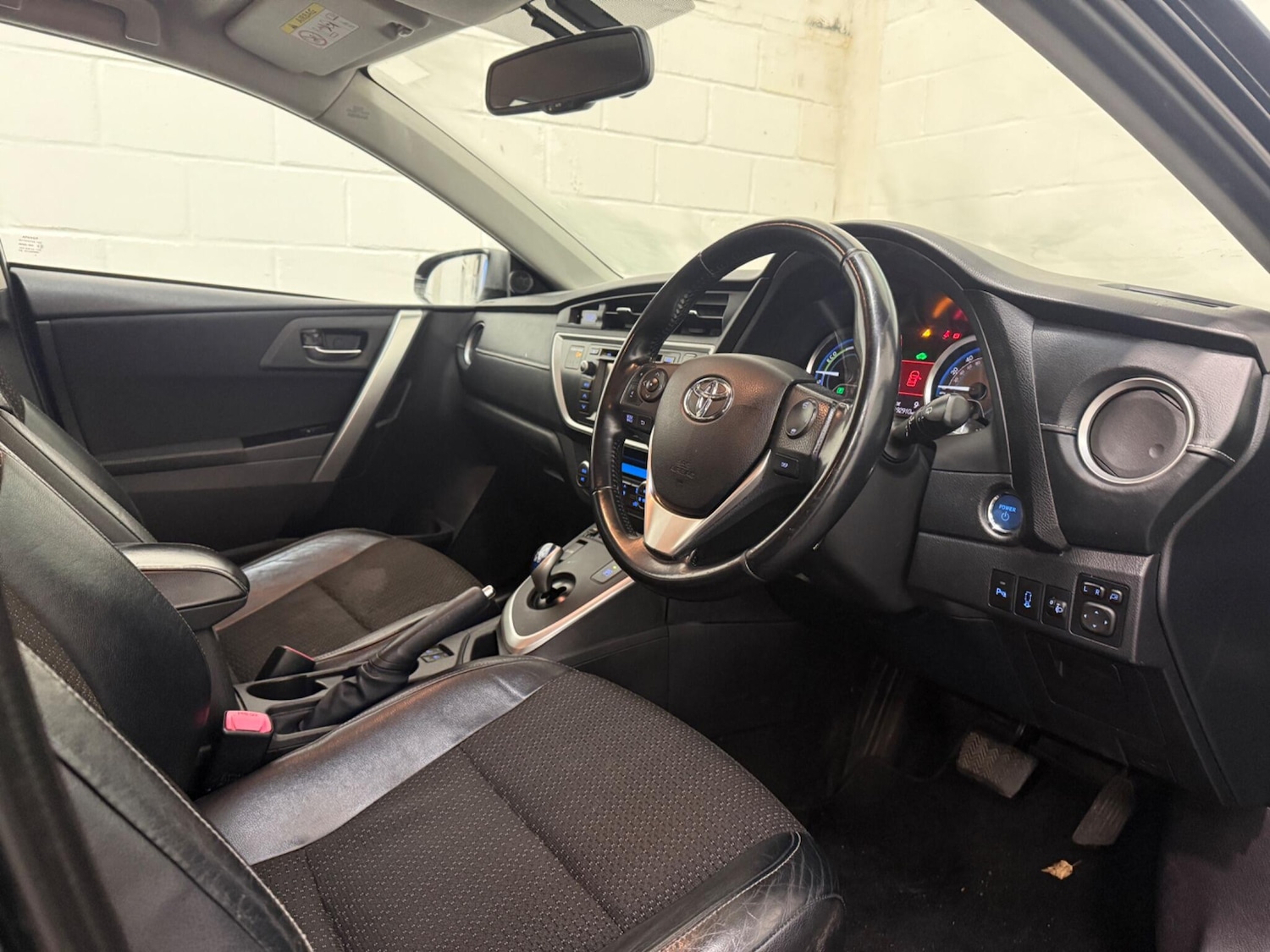 Used Toyota Auris 2013 for sale - 76802490: Photo 21