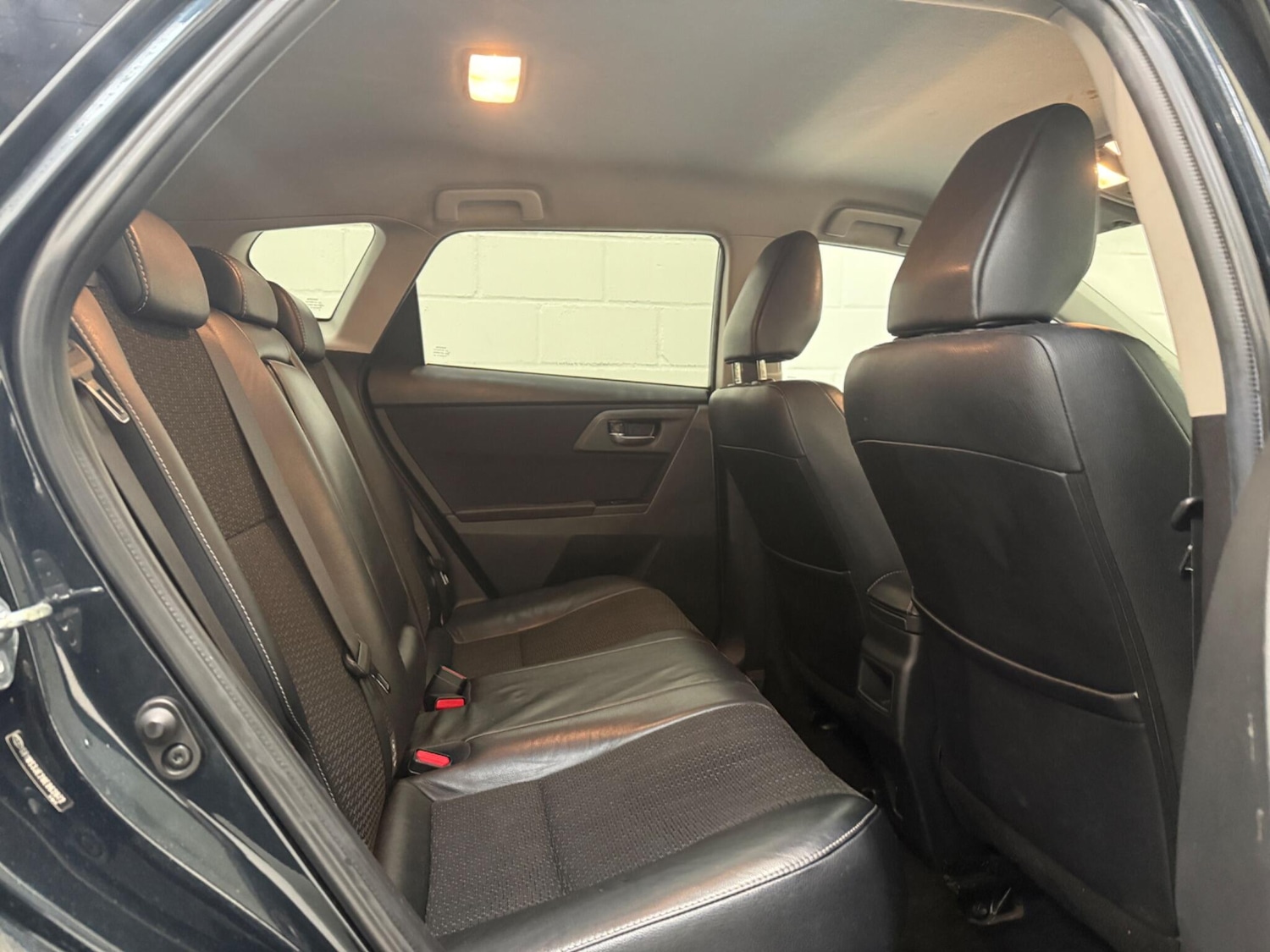 Used Toyota Auris 2013 for sale - 76802490: Photo 23