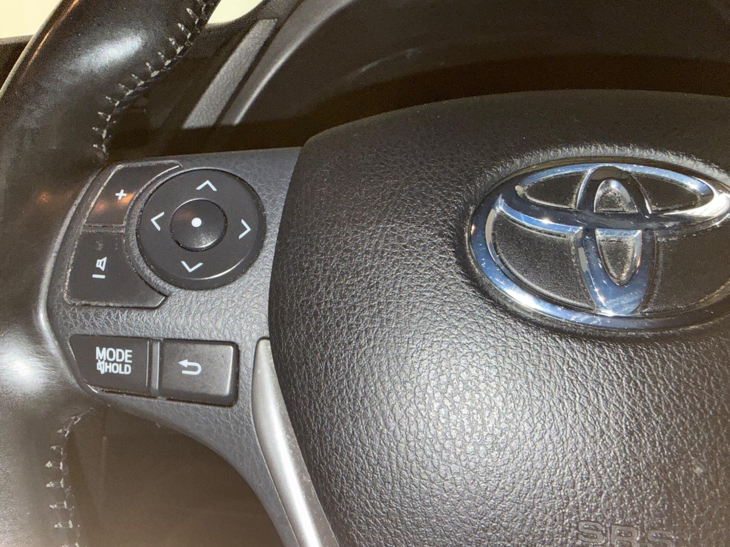 Used Toyota Auris 2013 for sale - 76802490: Photo 29