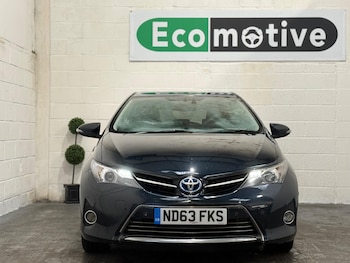 Used Toyota Auris 2013 for sale - 76802490: Photo