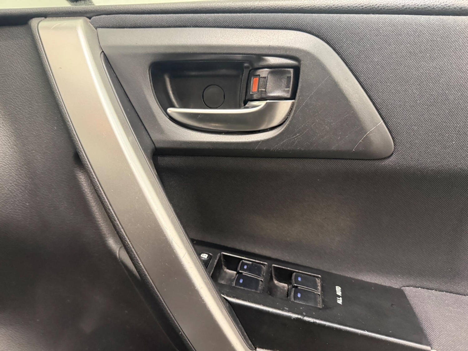 Used Toyota Auris 2013 for sale - 76802490: Photo 31