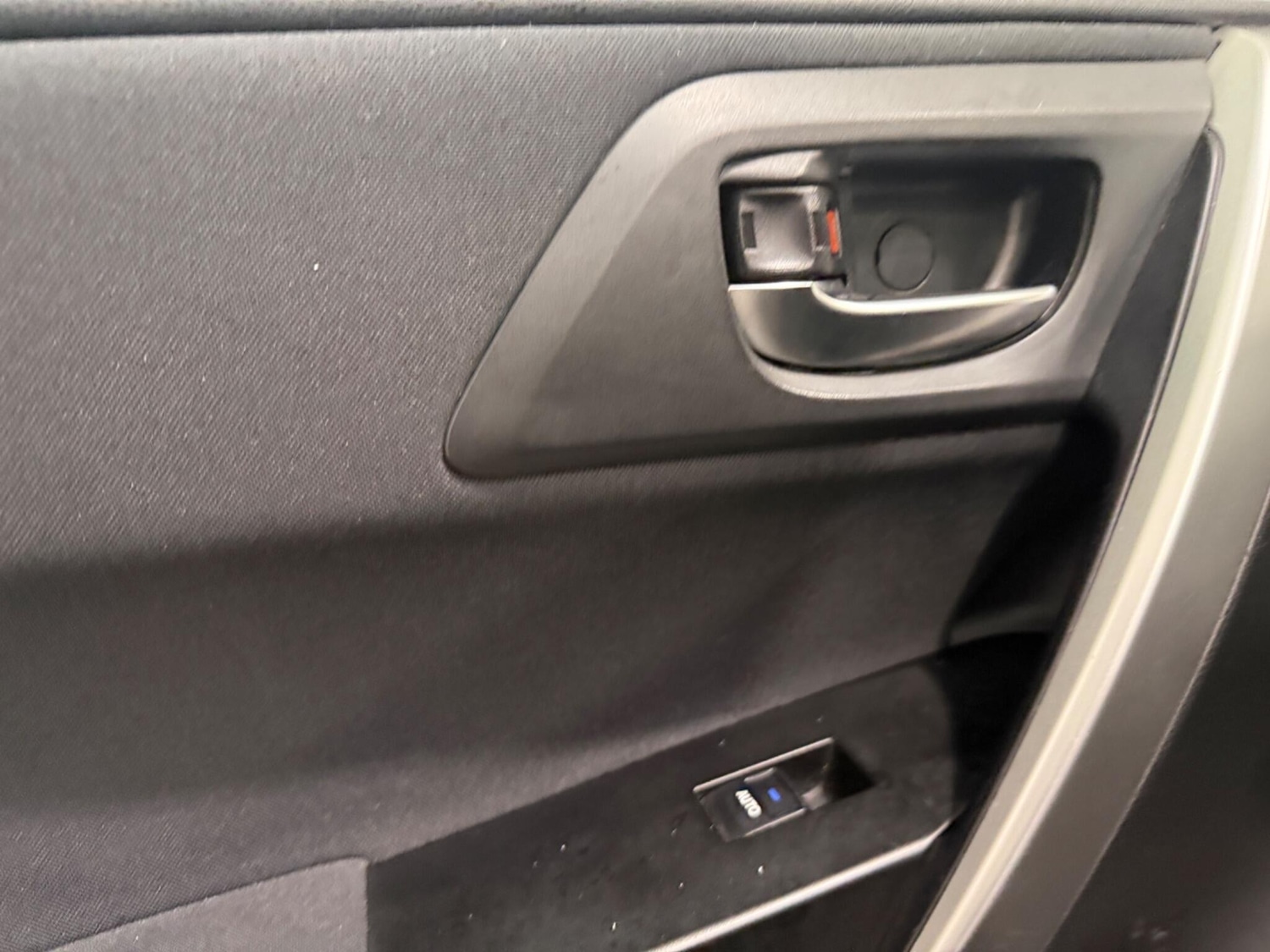 Used Toyota Auris 2013 for sale - 76802490: Photo 47