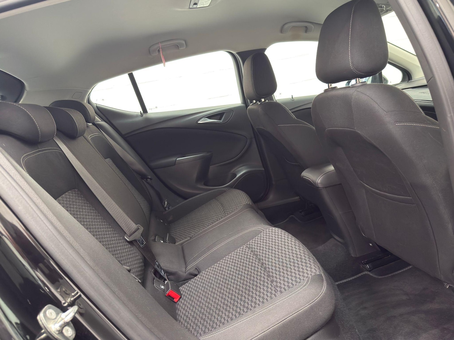Used Vauxhall Astra 2018 for sale - 76094306: Photo 33