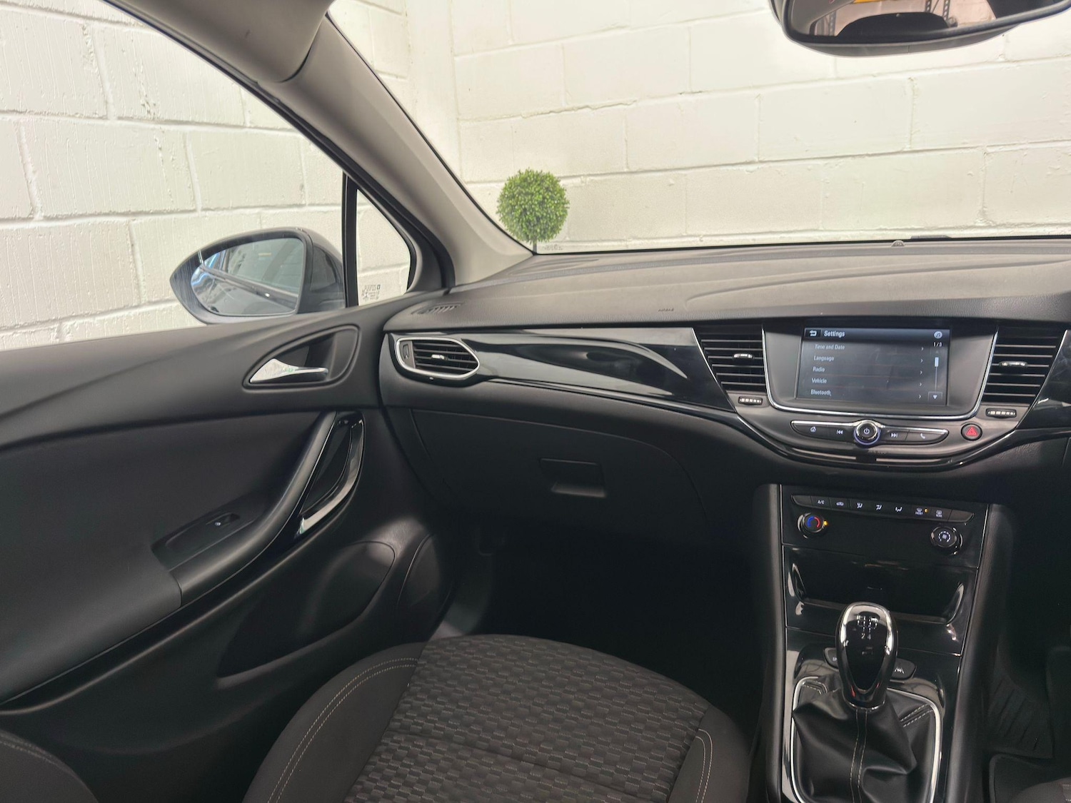 Used Vauxhall Astra 2018 for sale - 76094306: Photo 35