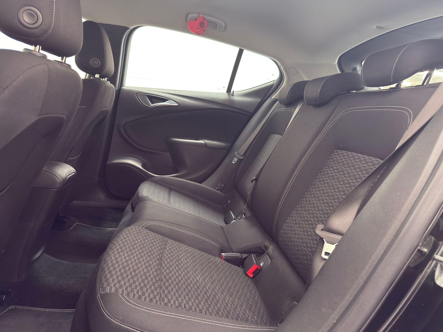 Used Vauxhall Astra 2018 for sale - 76094306: Photo 39