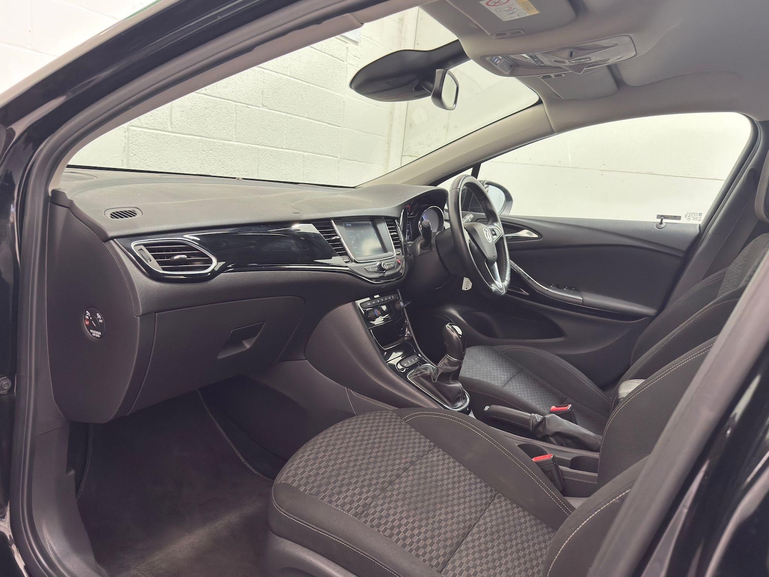 Used Vauxhall Astra 2018 for sale - 76094306: Photo 42