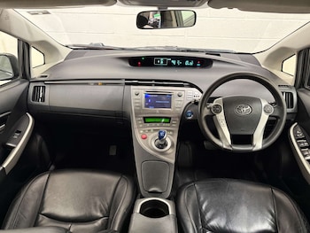 Used Toyota Prius 2013 for sale - 79315175: Photo