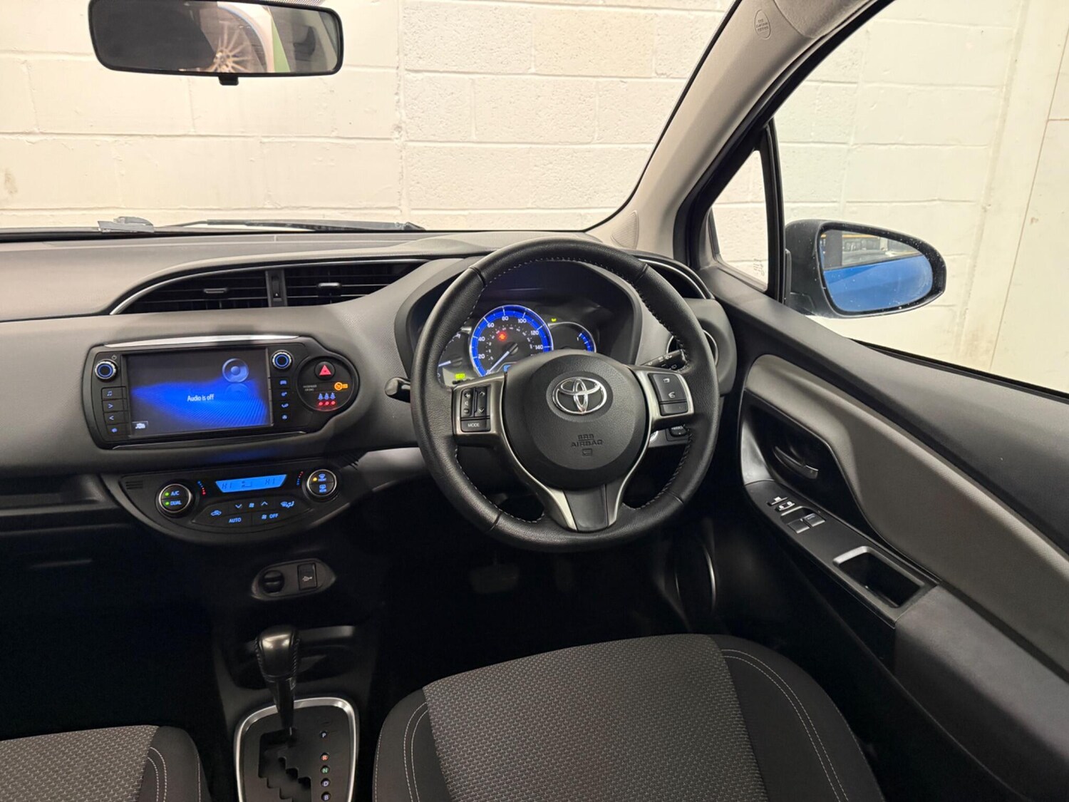 Used Toyota Yaris 2014 for sale - 76802160: Photo 19