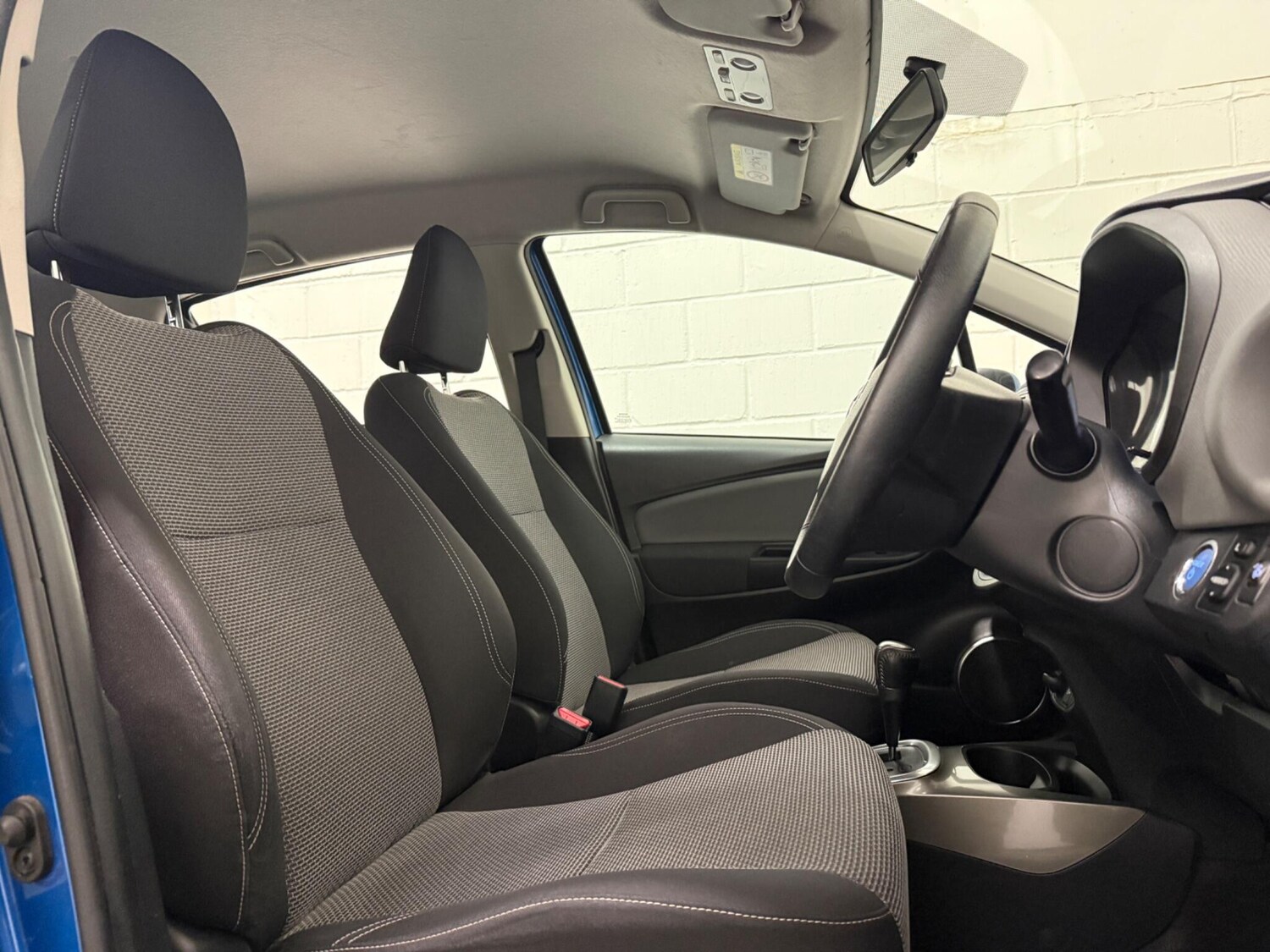 Used Toyota Yaris 2014 for sale - 76802160: Photo 21