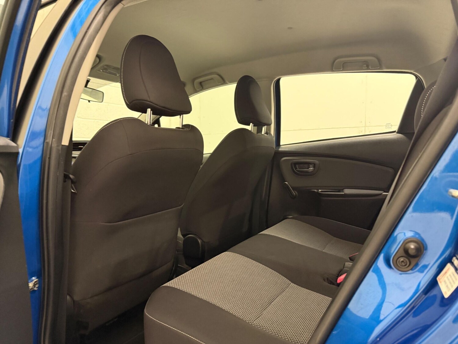 Used Toyota Yaris 2014 for sale - 76802160: Photo 25