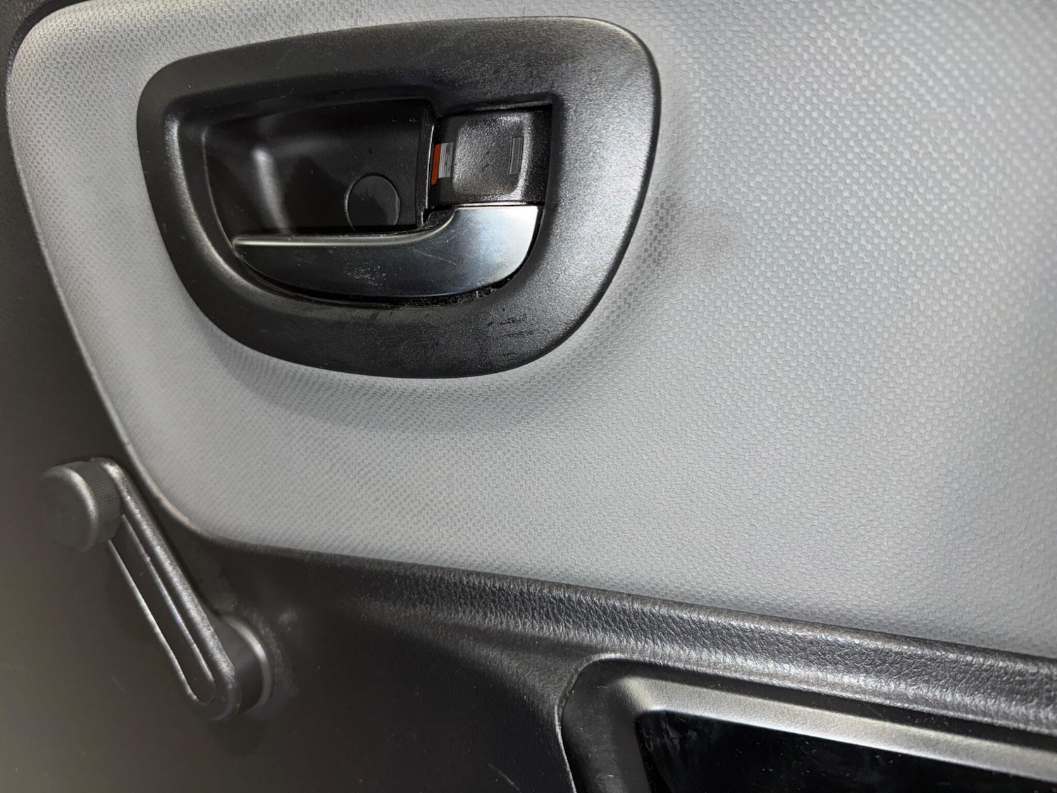 Used Toyota Yaris 2014 for sale - 76802160: Photo 47