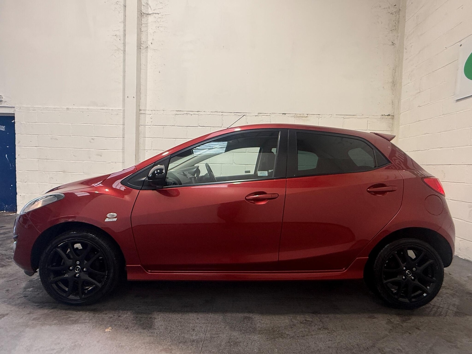 Used Mazda Mazda2 2013 for sale - 76995315: Photo 8