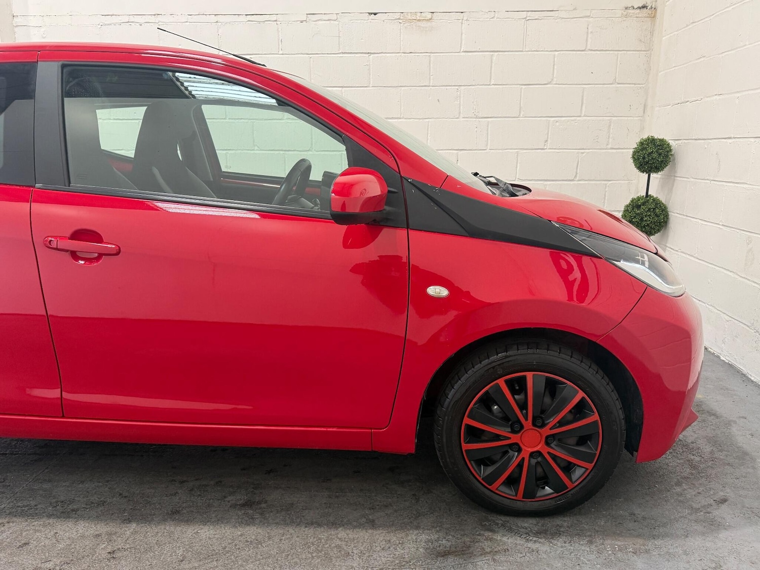 Used Toyota AYGO 2017 for sale - 76952970: Photo 10