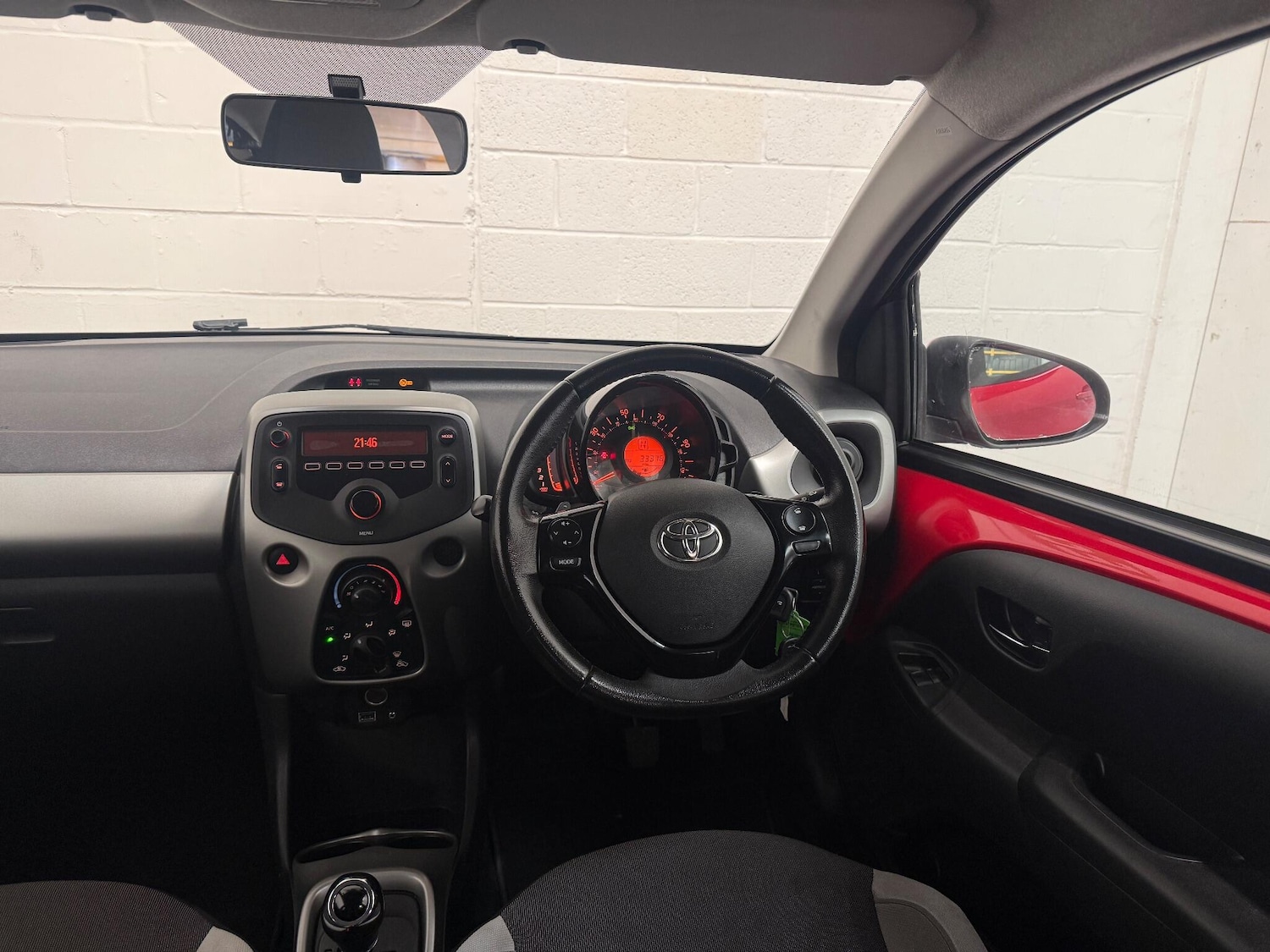 Used Toyota AYGO 2017 for sale - 76952970: Photo 15