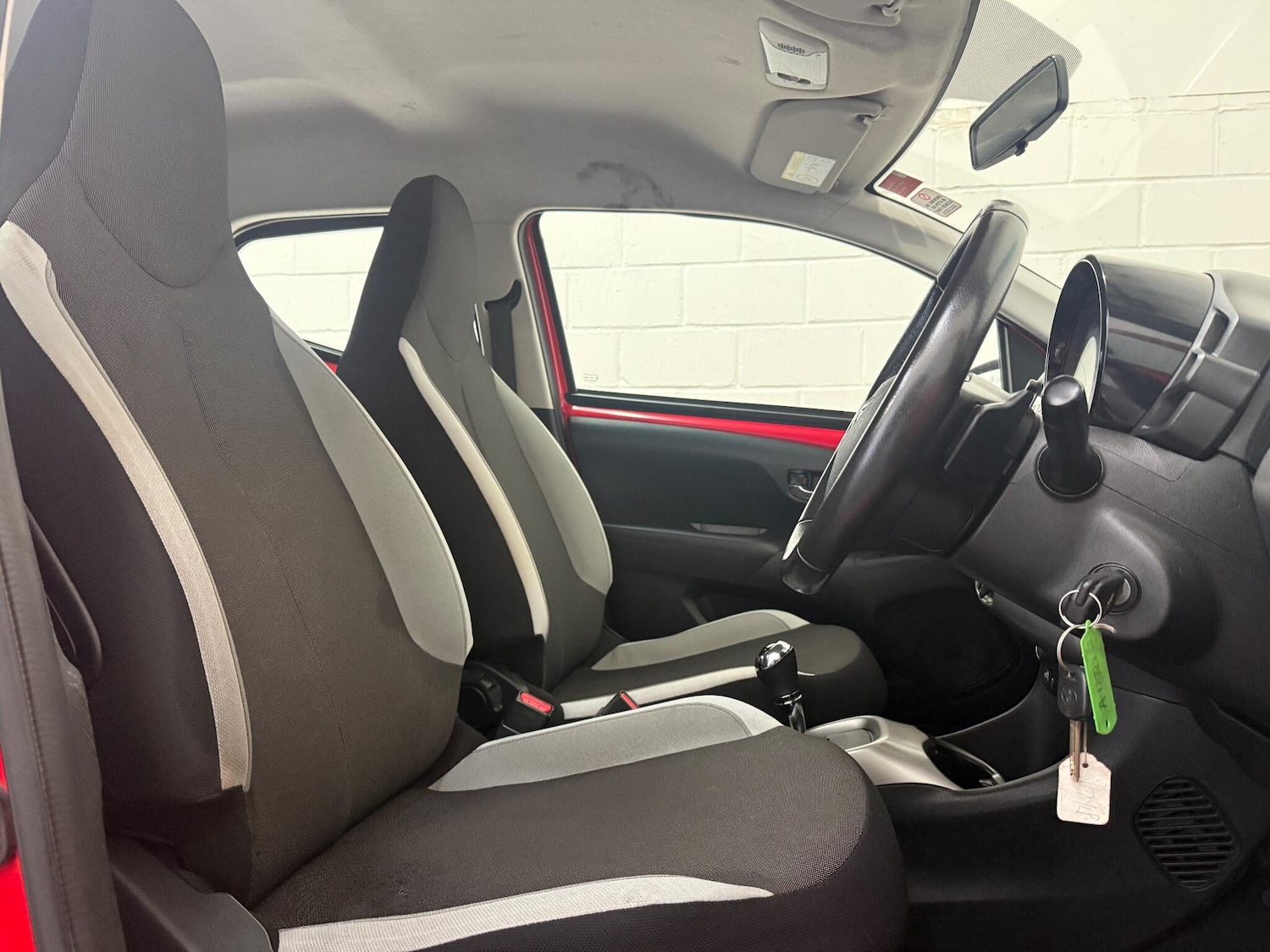 Used Toyota AYGO 2017 for sale - 76952970: Photo 18