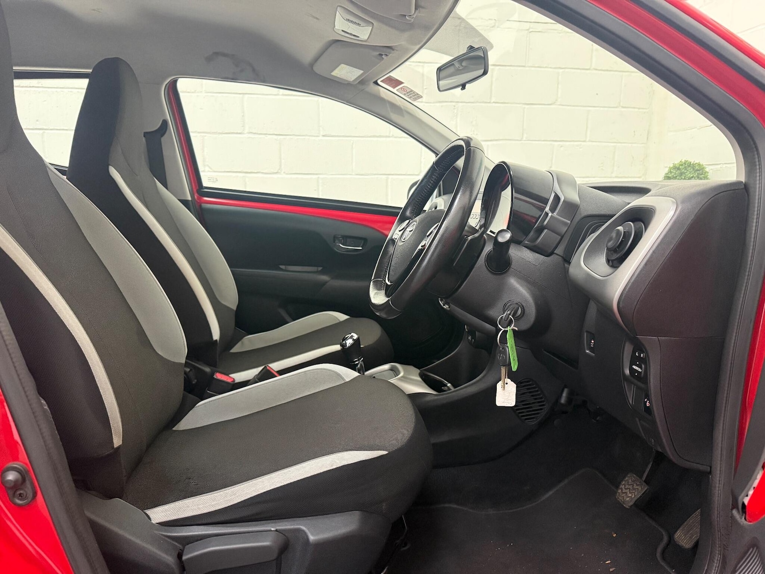 Used Toyota AYGO 2017 for sale - 76952970: Photo 20