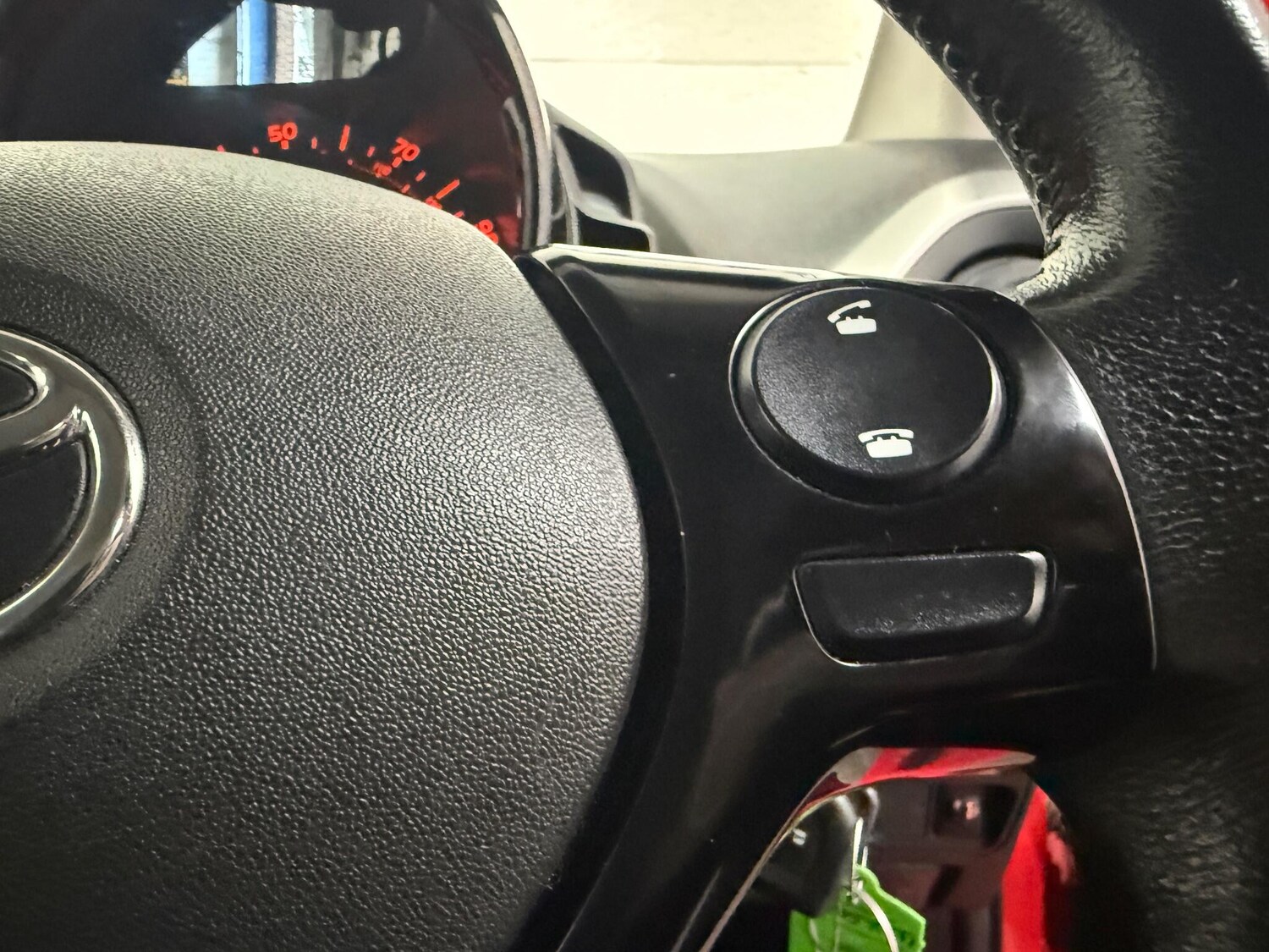 Used Toyota AYGO 2017 for sale - 76952970: Photo 27