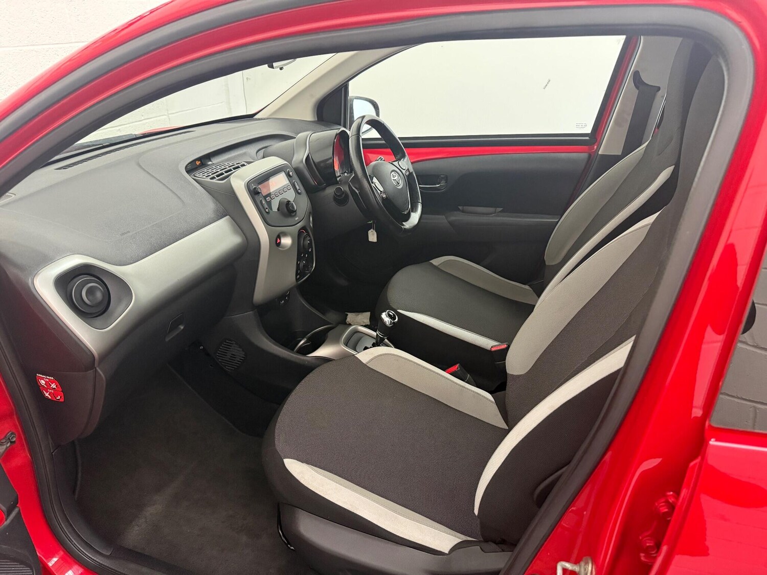 Used Toyota AYGO 2017 for sale - 76952970: Photo 38