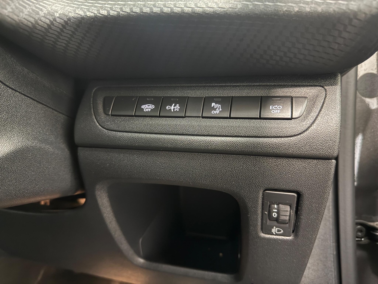 Used Peugeot 2008 2019 for sale - 78116211: Photo 30