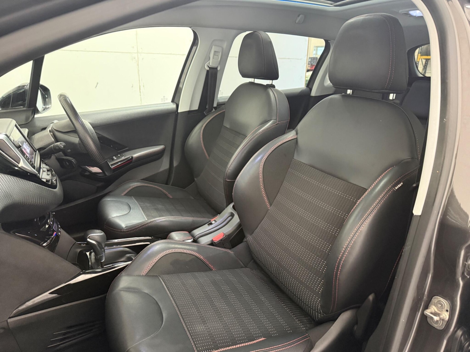 Used Peugeot 2008 2019 for sale - 78116211: Photo 39