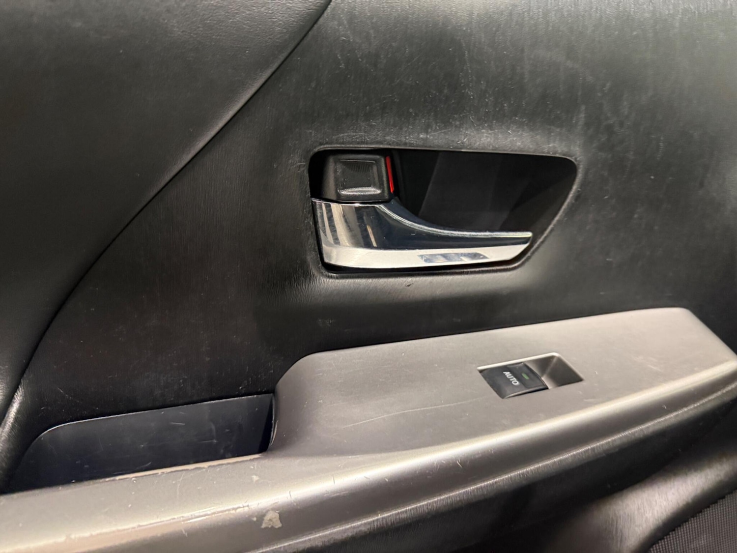 Used Toyota Prius+ 2016 for sale - 77574454: Photo 31