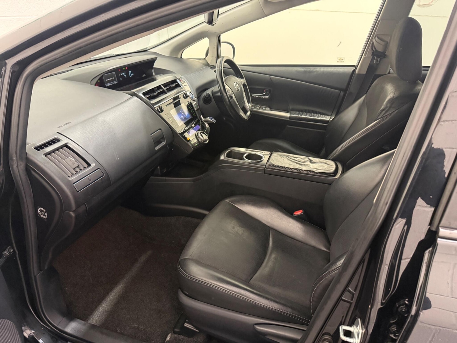 Used Toyota Prius+ 2016 for sale - 77574454: Photo 35