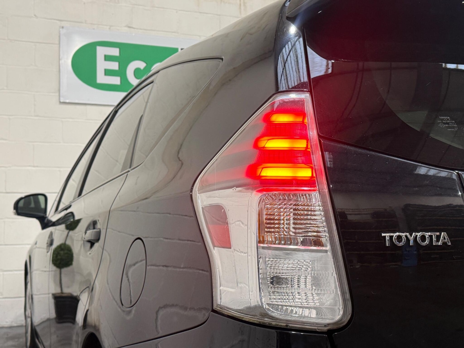 Used Toyota Prius+ 2016 for sale - 77574454: Photo 38