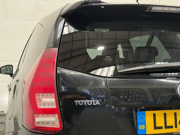 Used Toyota Prius+ 2014 for sale - 76109319: Photo 10