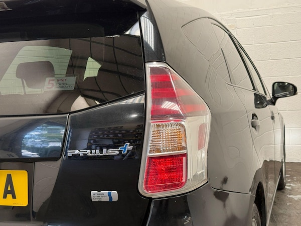 Used Toyota Prius+ 2014 for sale - 76109319: Photo 11